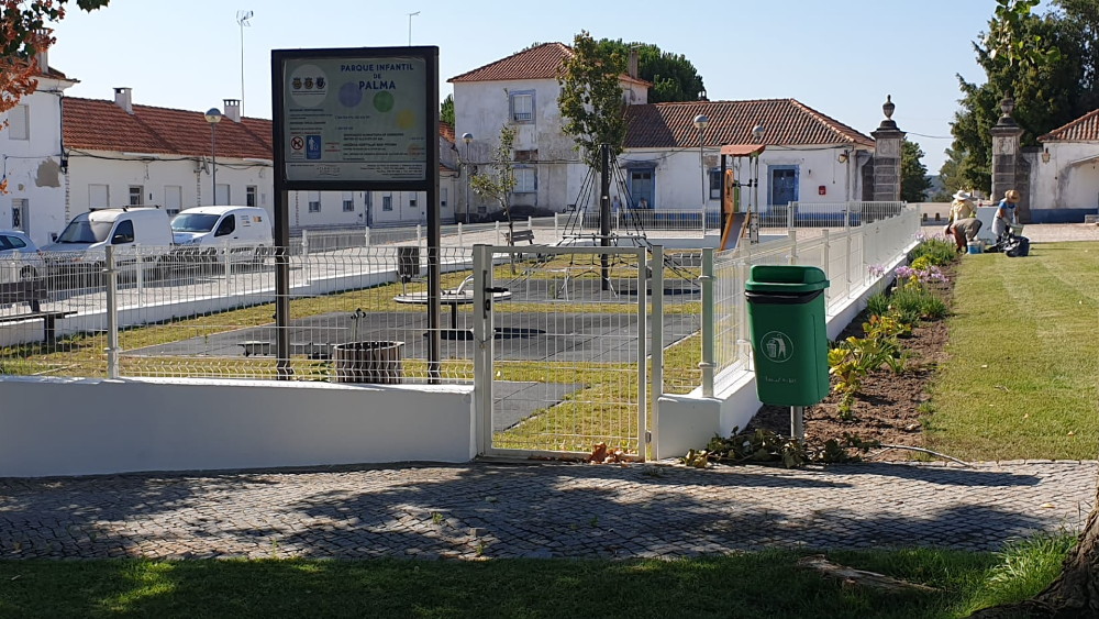 Intervenções de pintura e limpeza de espaço público em Palma