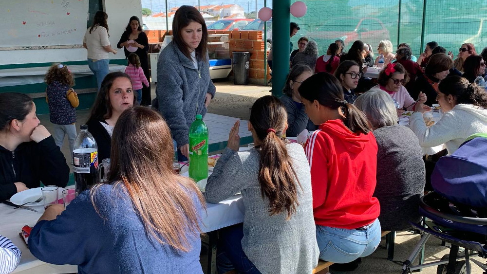 UFC celebra Dia da Mulher com muita animação