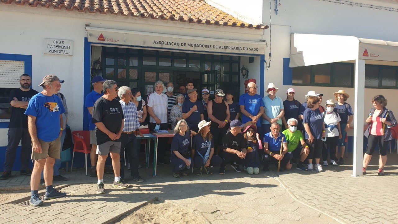Caminheiros percorreram “Areias Soltas” em Foros de Albergaria