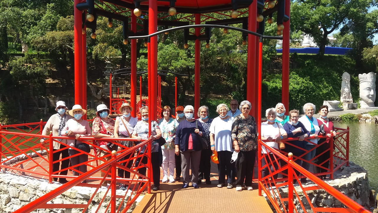 Cantadeiras das Aldeias visitaram o Bacalhôa Buddha Eden