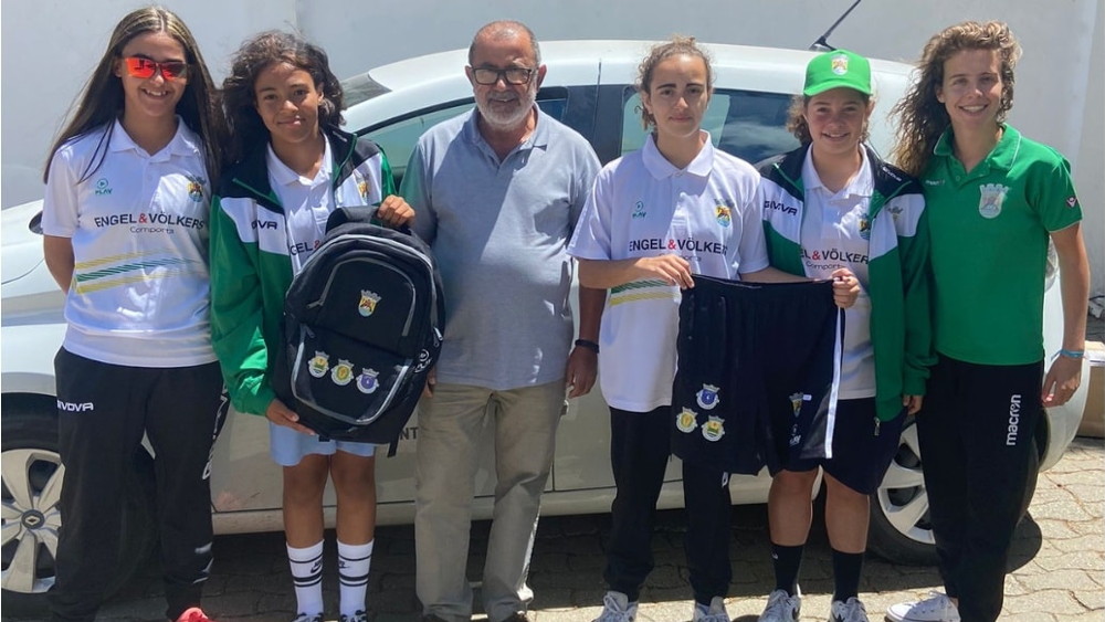 Entrega de material desportivo às equipas do do AC Alcacerense
